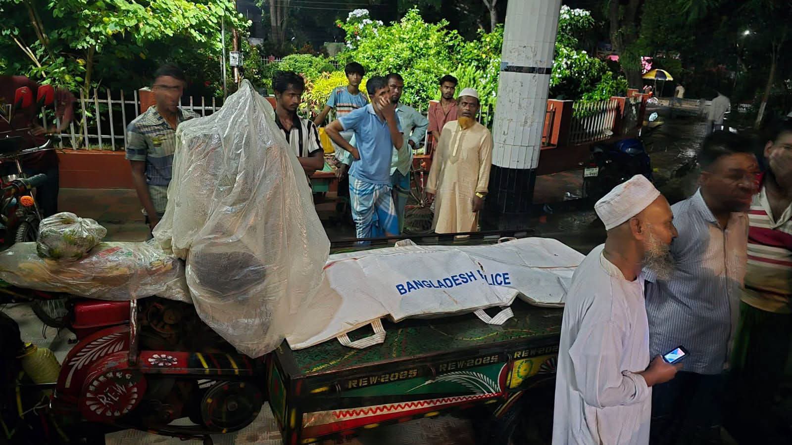 ফরিদপুরে বাসের ধাক্কায় মোটরসাইকেল আরোহী নিহত, আহত দুই বন্ধু