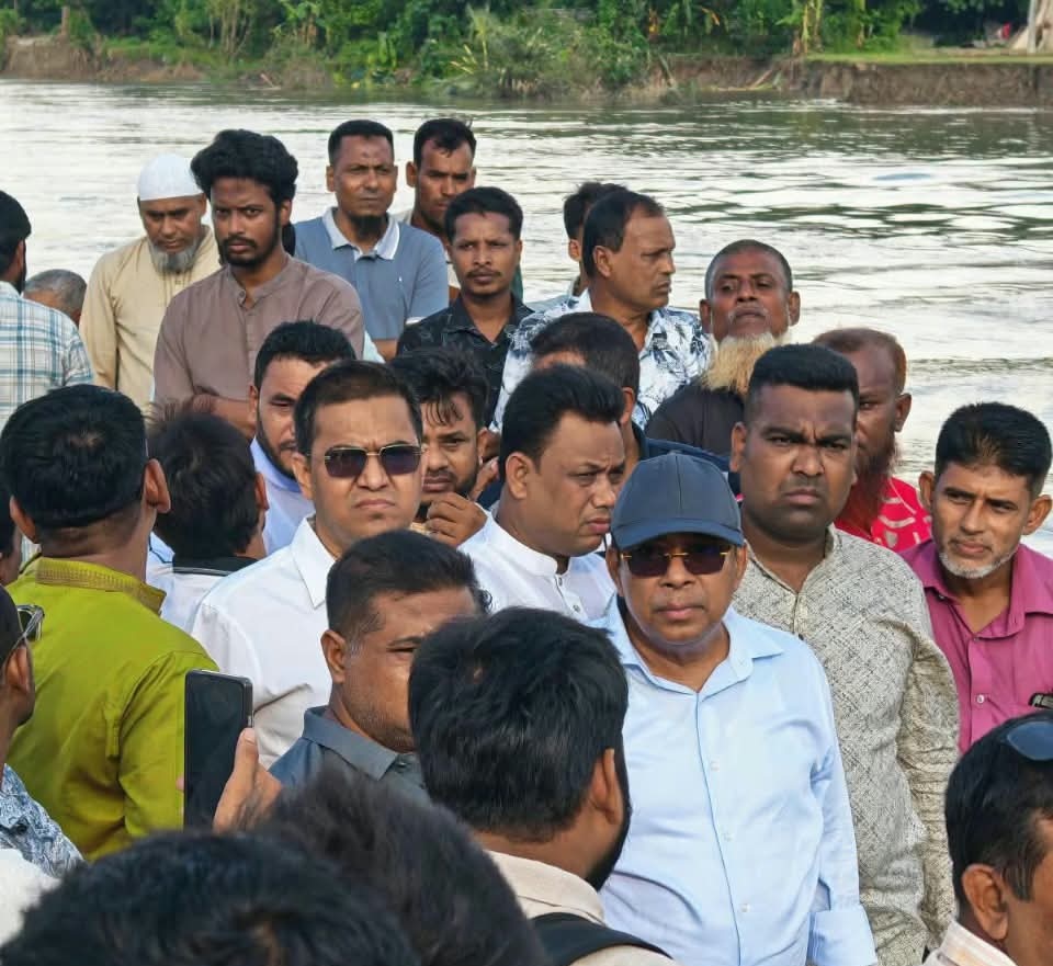 মধুমতীর ভাঙনে বিপর্যস্ত খোলাবাড়িয়া, সরেজমিনে নদীভাঙন পরিদর্শনে খন্দকার নাসিরুল ইসলাম